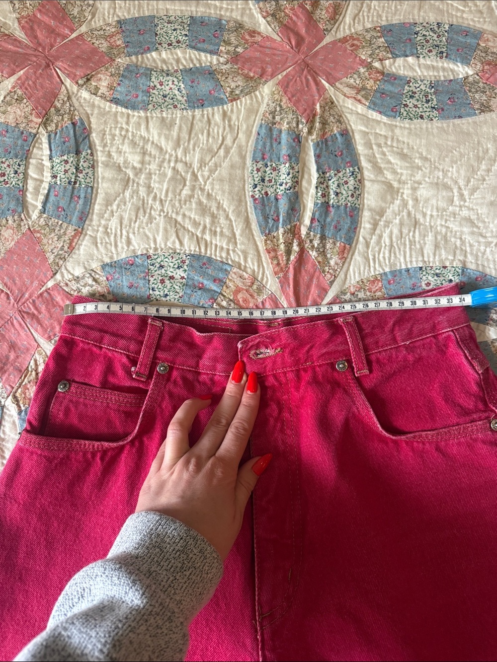 Women's Red High-Rise Straight Jeans - Picture 5 of 5